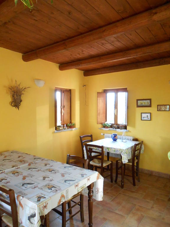 Azienda Agrituristica Risveglio Naturale Varese Ligure Exterior foto
